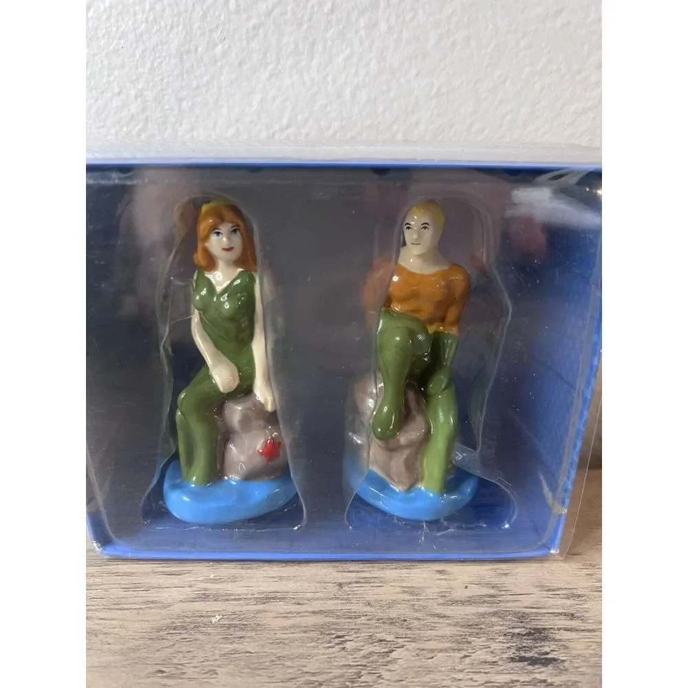 Enesco DC Comics Ceramics Aquaman and Mera Salt and Pepper Shakers, 3.5 Inch NIB